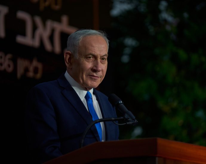 is-netanyahu’s-the-traitor-card-losing-its-power-in-israel?