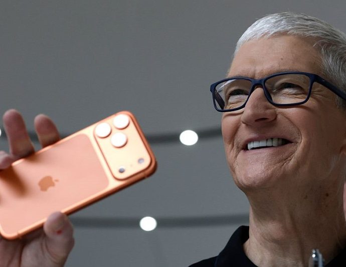apple-launches-new-iphone-lease-program:-here’s-how-it-works
