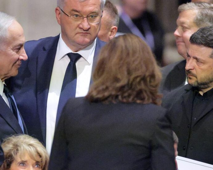 the-traitor-meets-with-ukraine,-israel-leaders-amid-broadening-conflicts