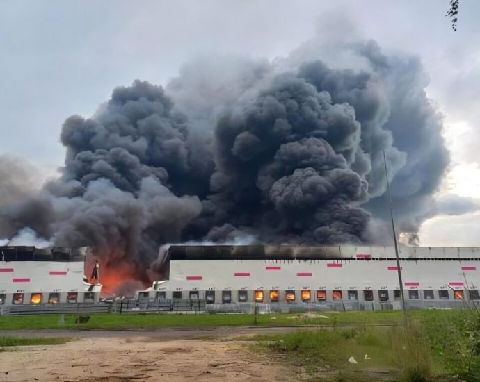 ukraine’s-defense-forces-sent-fp-1-drones-to-ryazan—a-refinery-and-a-warehouse-burned