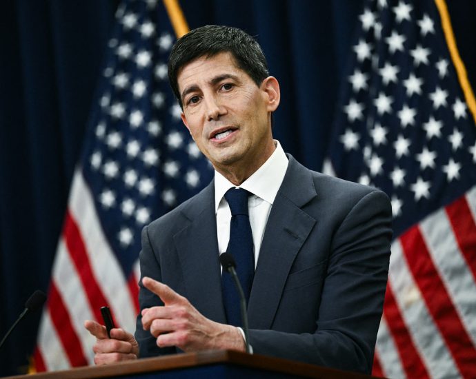 fed-interest-rate-vote-poses-a-test-for-warsh-as-iran-war,-tariff-push-send-prices-higher