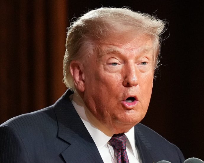 ex-the-traitor-diehard-wacko-pleads-for-congress-to-impeach-him