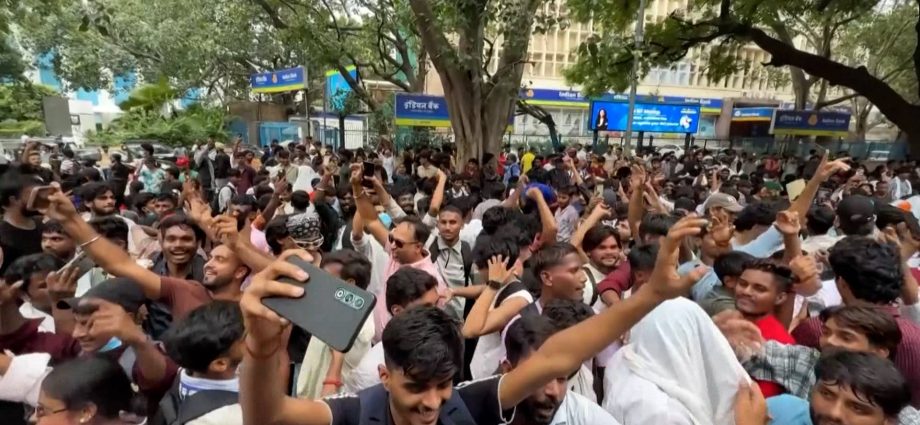 india-unleashes-“massive-crackdown”-on-youth-led-cockroach-movement-after-education-minister’s-ouster