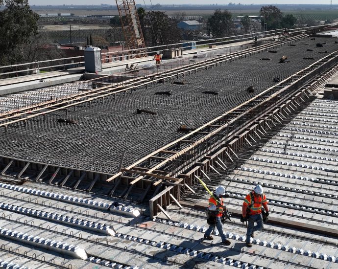 Next stop for California’s high-speed rail: Finding private investors