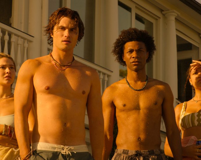 ‘outer-banks’-final-season-gets-first-trailer-and-announces-epic-fan-farewell-event
