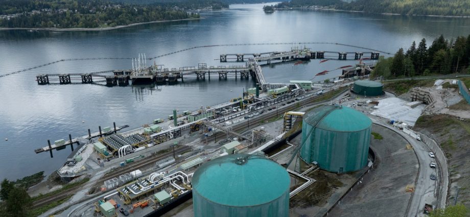 japan-turns-to-canadian-crude-as-asia-feels-hormuz-supply-pinch