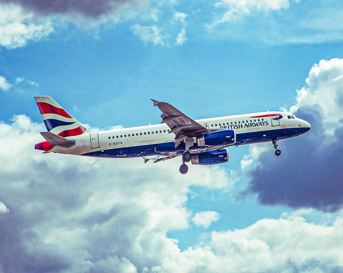 near-‘hull-loss’:-british-airways-captain-intervened-after-first-officer’s-3,000ft-blunder