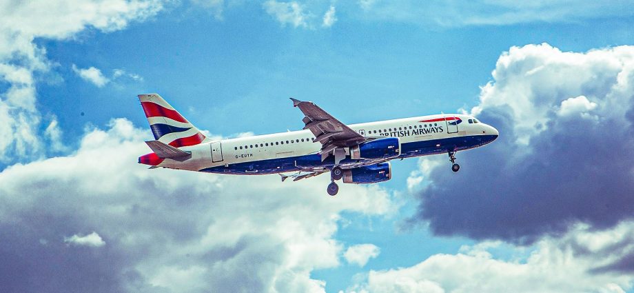 near-‘hull-loss’:-british-airways-captain-intervened-after-first-officer’s-3,000ft-blunder