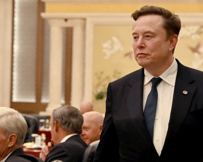 new-minnesota-law-will-ban-ai-generated-nude-deepfakes.-elon-musk’s-company-wants-to-block-it
