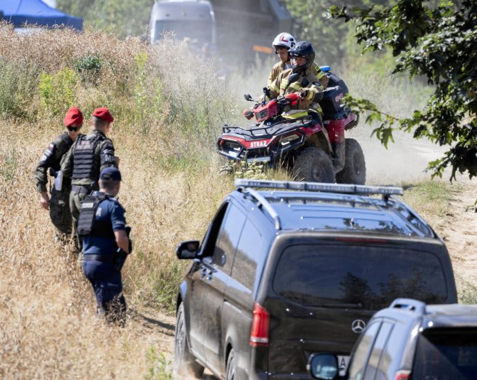 poland-investigates-missile-crash-after-russian-attack-on-ukraine