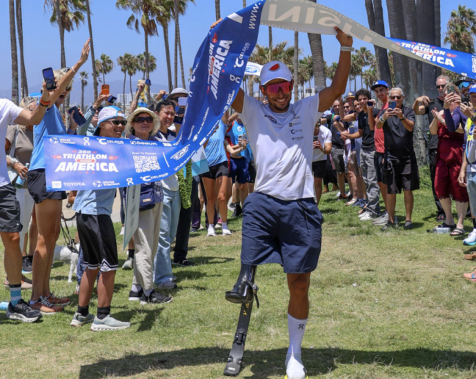 Paralympic medalist Mohamed Lahna completes 5,300-kilometer triathlon across America