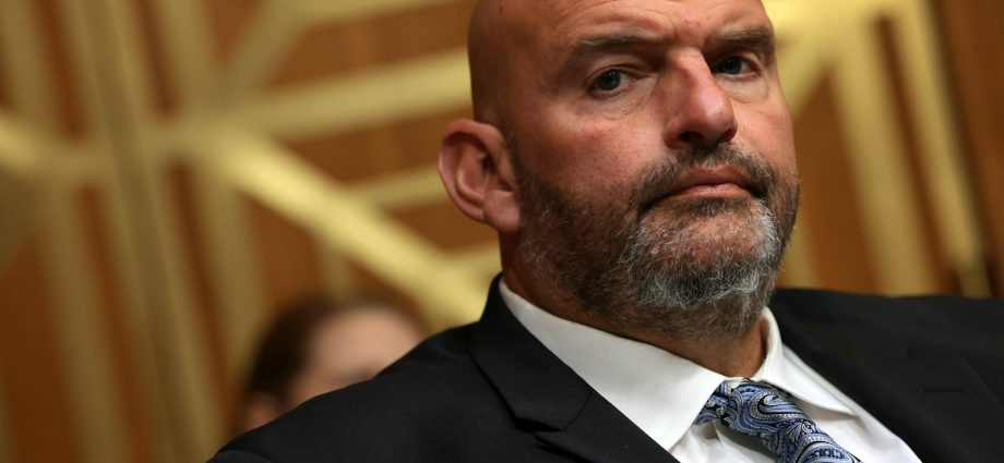 fetterman-helps-republicans-block-effort-to-end-the-traitor’s-iran-war