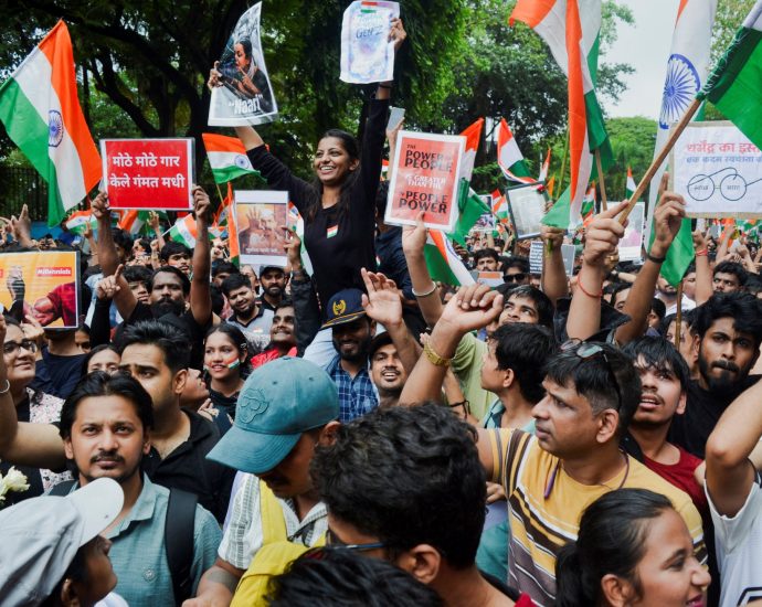 india-to-increase-penalties-for-exam-leaks-after-cockroach-party-protests