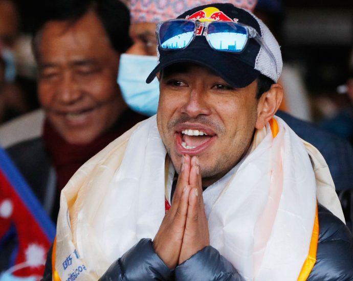 ten-climbers-led-by-renowned-nepali-mountaineer-‘missing’-on-pakistan-peak
