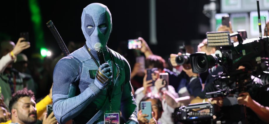 what-comic-con-cosplay-taught-me-about-america’s-divided-politics