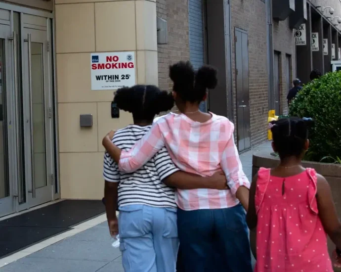 ‘all-out-war-on-due-process’:-detained-children-face-deportation-without-attorneys