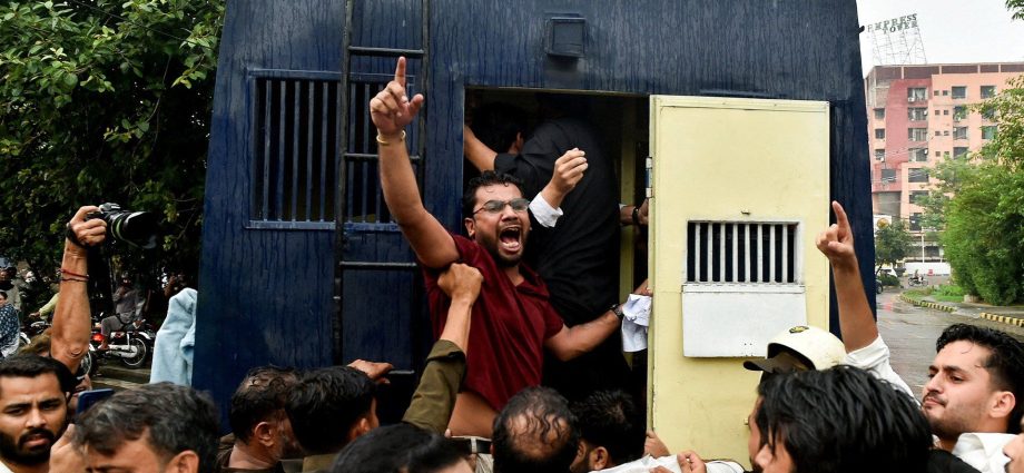 protesters-detained-at-rally-in-support-of-pakistan-administered-kashmir