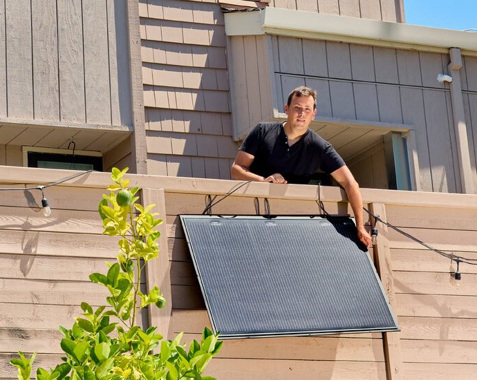 plug-in-solar-panels-are-starting-to-sprout-in-us.-backyards