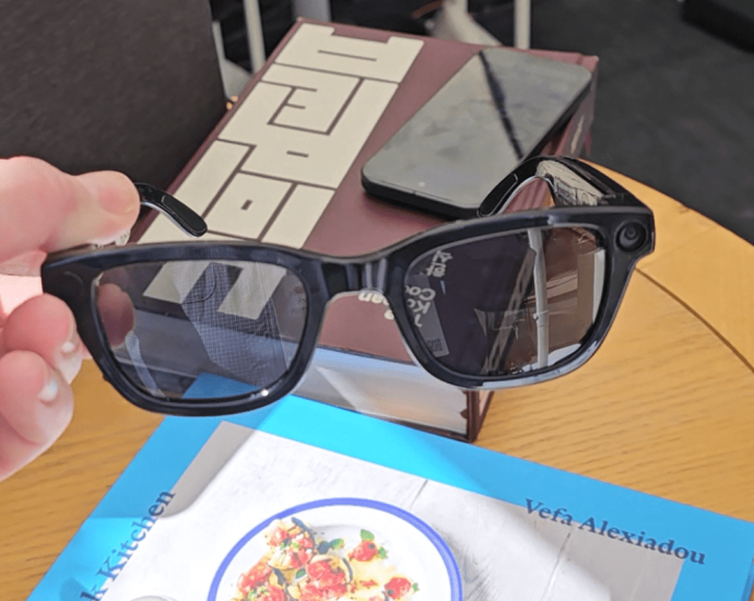 defcon-security-conference-bans-smart-glasses-with-recording-capabilities