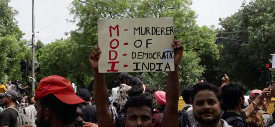india-cracks-down-on-protesters-accused-of-‘abusing’-modi