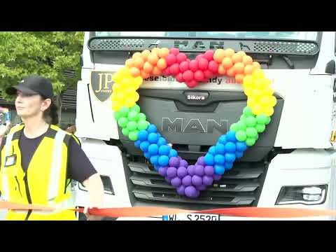 hamburg-holds-pride-parade-after-berlin-attack