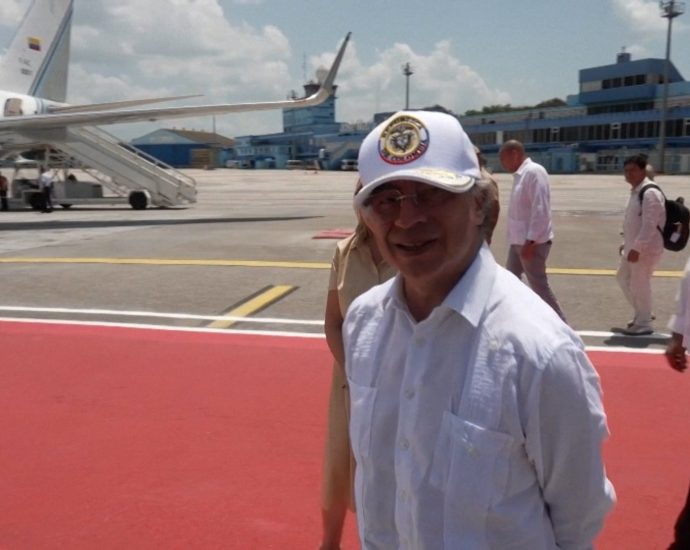petro-urges-global-support-to-stop-possible-us-invasion-of-cuba