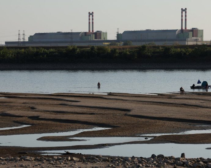 heatwave-forces-nuclear-shutdown-in-hungary