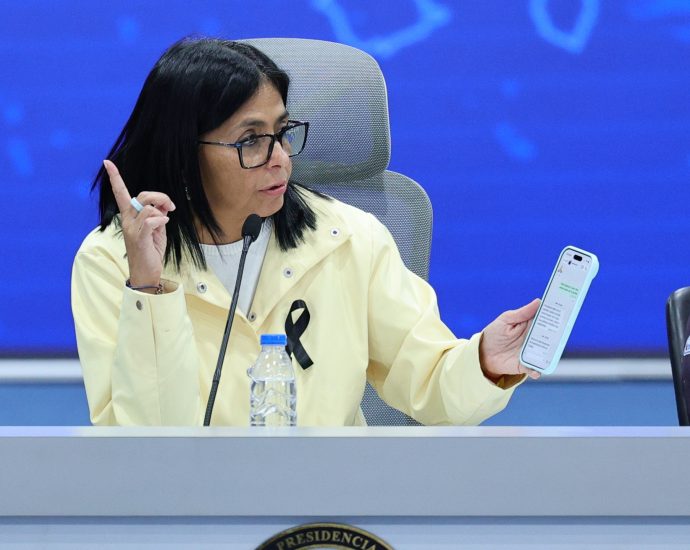 venezuela-and-the-dominican-republic-say-they-will-work-to-restore-ties