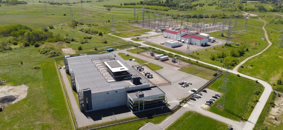 US Data Centers Want More Space
