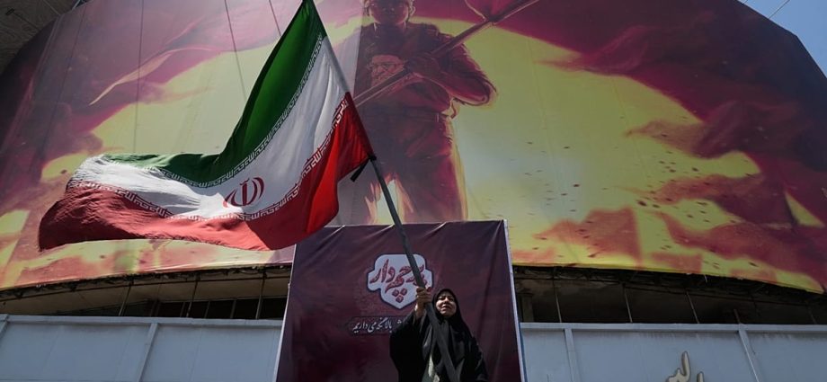 the-traitor-says-new-iran-talks-set-to-start-on-monday-after-calling-off-massive-attack