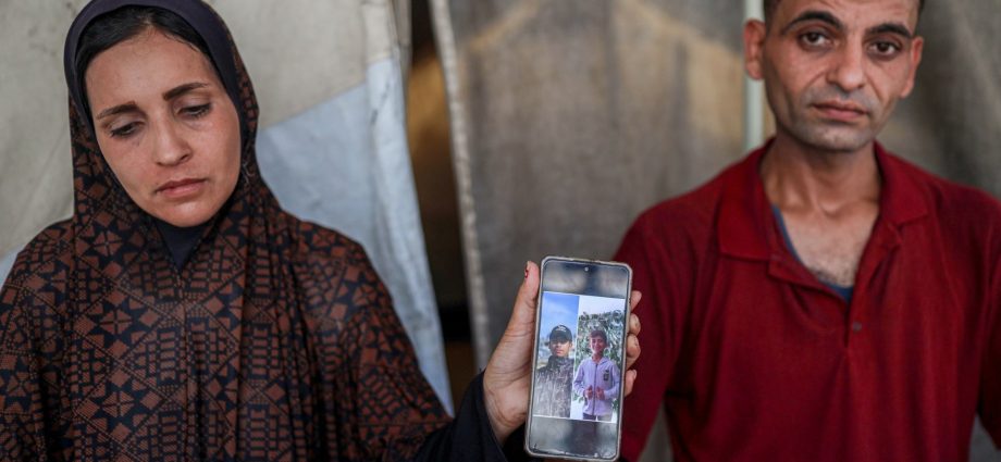 ‘tell-us’:-gaza-family-trapped-between-hope-and-pain-over-missing-brothers