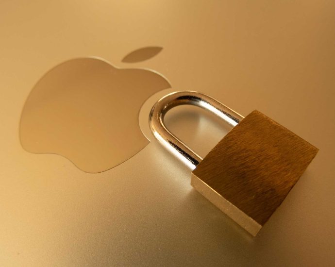apple-and-the-invisible-wolf:-ai-slop-drowns-real-security-threats