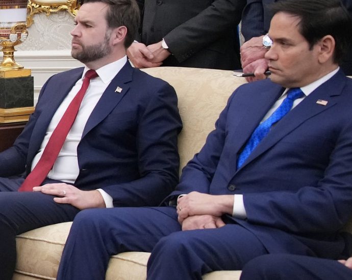 marco-rubio-finally-addresses-that-viral-couch-meme