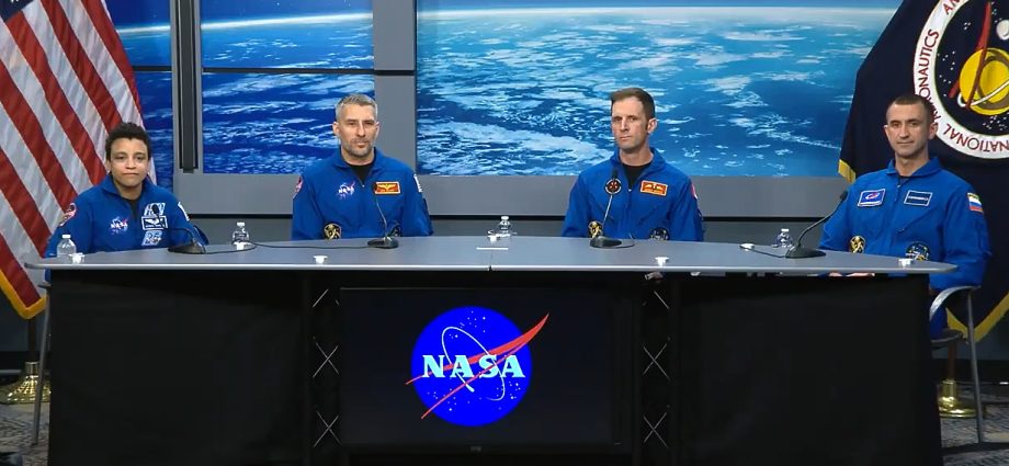 spacewalk-preps,-health-research-on-station-as-nasa-introduces-spacex-crew-13