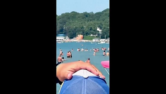 moment-drone-strikes-russian-black-sea-beach-resort