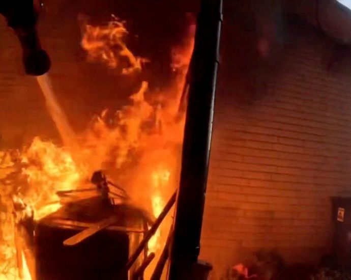 bodycam-video-shows-firefighters-battling-blaze-in-spokane,-us