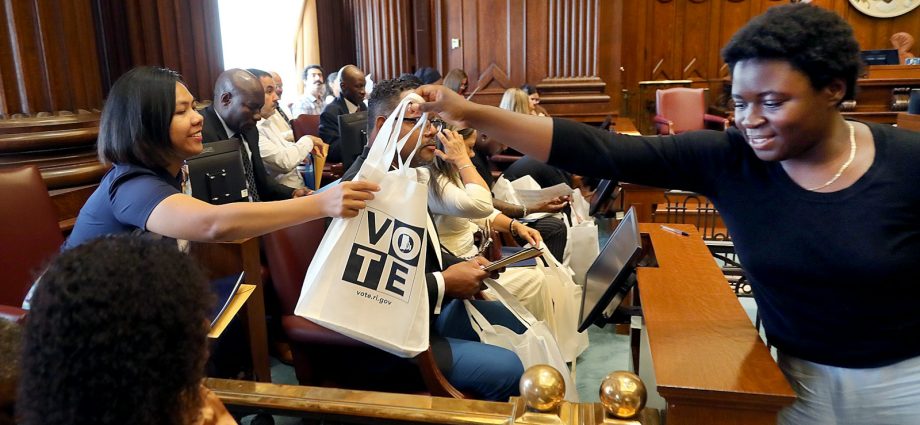 court-rules-the-traitor-clearly-wanted-to-discriminate-against-new-citizens