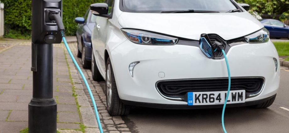 char.gy-and-devon-council-partner-on-kerbside-ev-charger-trial