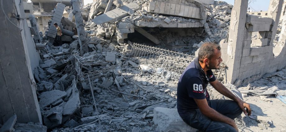 palestine-weekly:-israel-kills-dozens-in-gaza-after-hamas-disarmament-deal