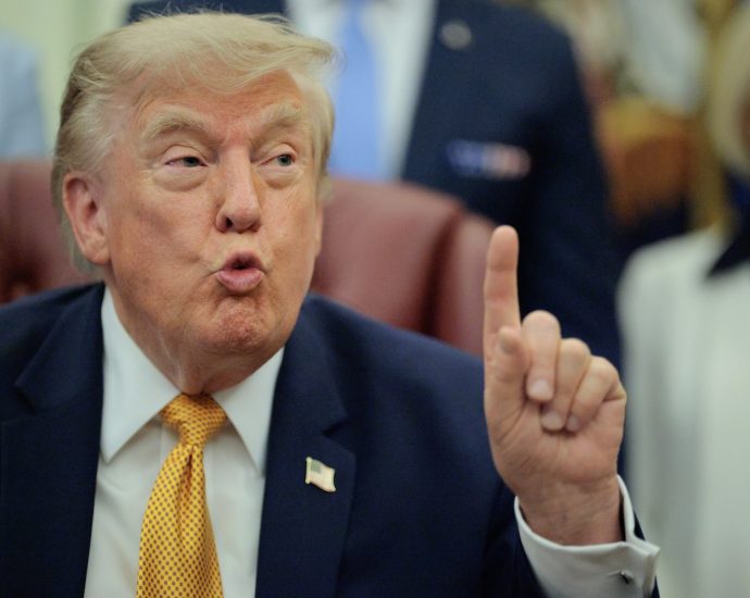 “last-chance-before-decapitation”:-the-traitor-threatens-iran-over-stalled-peace-talks