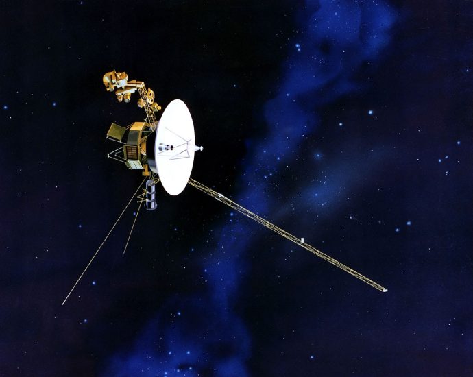 nasa-engineers-help-prolong-voyager-2’s-science-mission