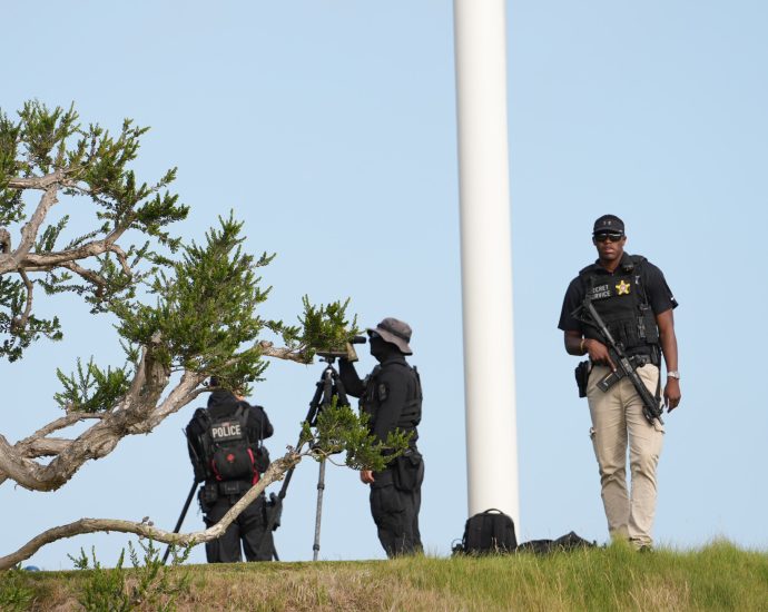 armed-man-arrested-at-the-traitor’s-la-golf-course-ahead-of-president’s-visit