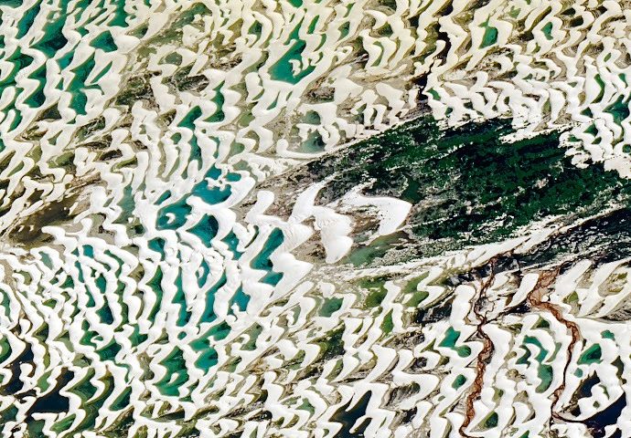the-paradox-of-lencois-maranhenses-national-park