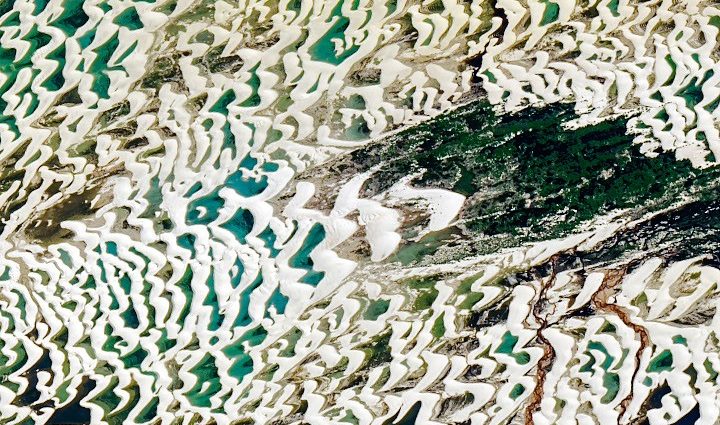 the-paradox-of-lencois-maranhenses-national-park