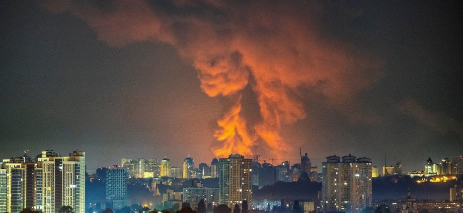 explosions-across-kyiv-as-russian-missiles-strike-ukraine’s-capital