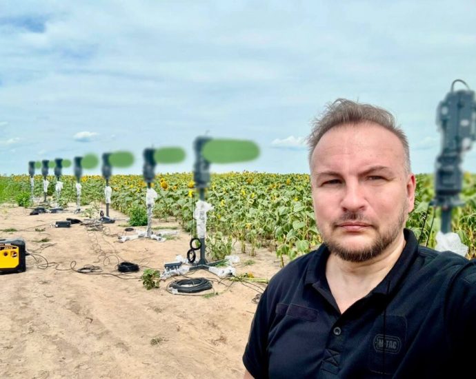 for-under-$120,-russia-can-get-ukrainian-warehouse-bombed.-here’s-how-it-finds-its-targets