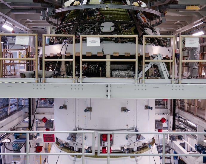 artemis-iii-orion-crew-and-service-models-joined
