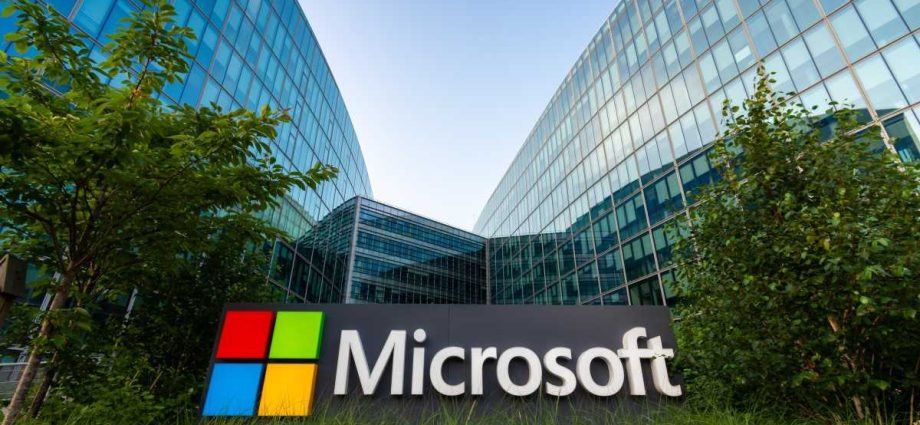 microsoft-moves-to-limit-ai-use-by-its-employees