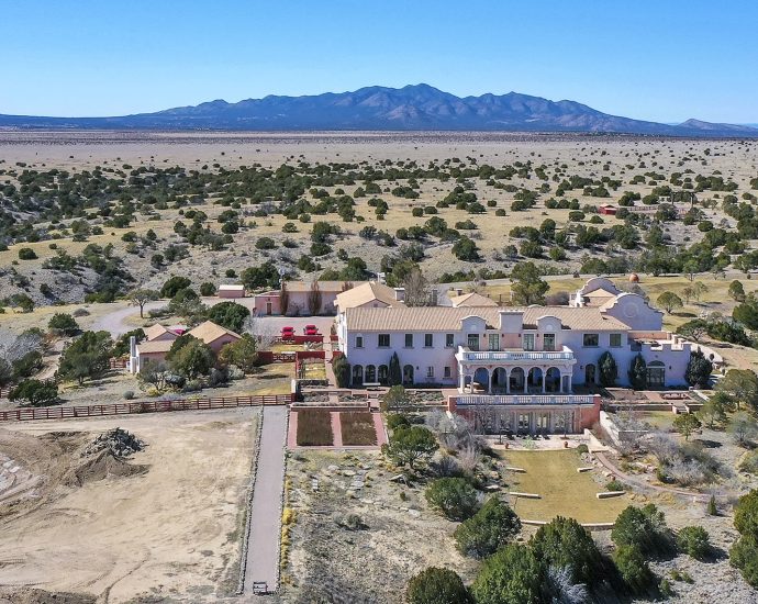 new-mexico-sues-doj-over-epstein-files-and-releases-“truth-commission”-report