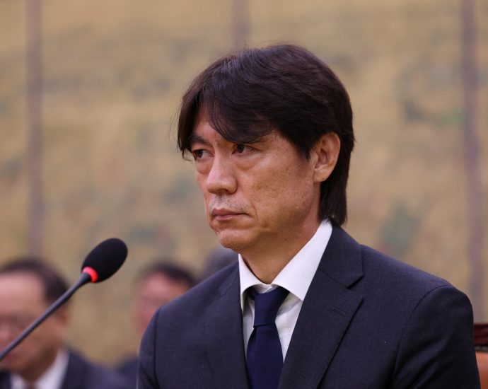 south-korea-police-raid-football-association-over-hong-appointment-process